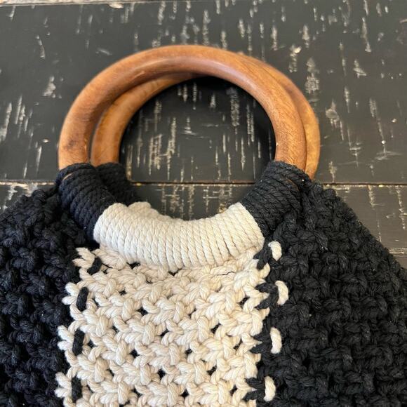 Laude the Label Mini Macramé Bag with Wooden Handles The‎ Gabby Macrame Bag - Picture 3 of 9